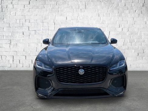 New 2026 Jaguar F-PACE R-Dynamic S image 2