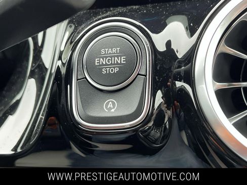 Used 2025 Mercedes-Benz GLA 250 4MATIC image 24