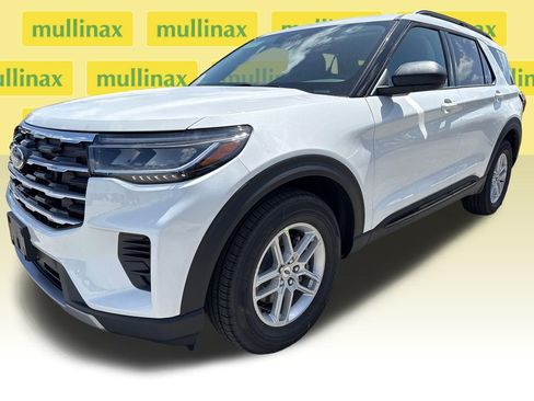 New 2026 Ford Explorer Active RWD image 17