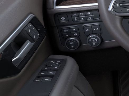 New 2026 Chevrolet Suburban LT AWD/4WD image 22