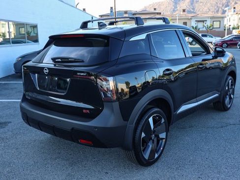 New 2025 Nissan Kicks SR image 4