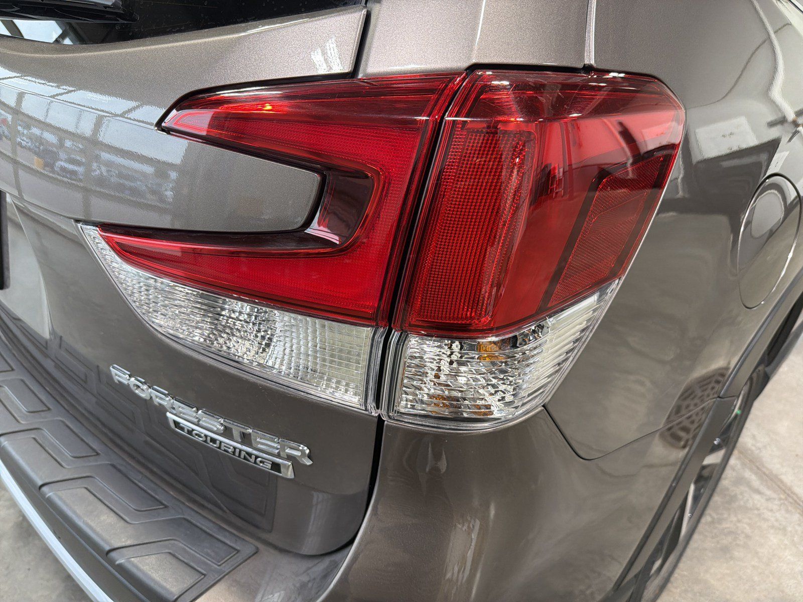 Certified 2023 Subaru Forester Touring AWD/4WD image 11