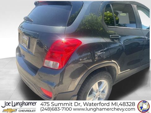 Used 2019 Chevrolet Trax LS w/ Tint and Cruise Package FWD image 5