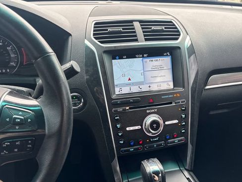 Used 2017 Ford Explorer Limited AWD/4WD image 20