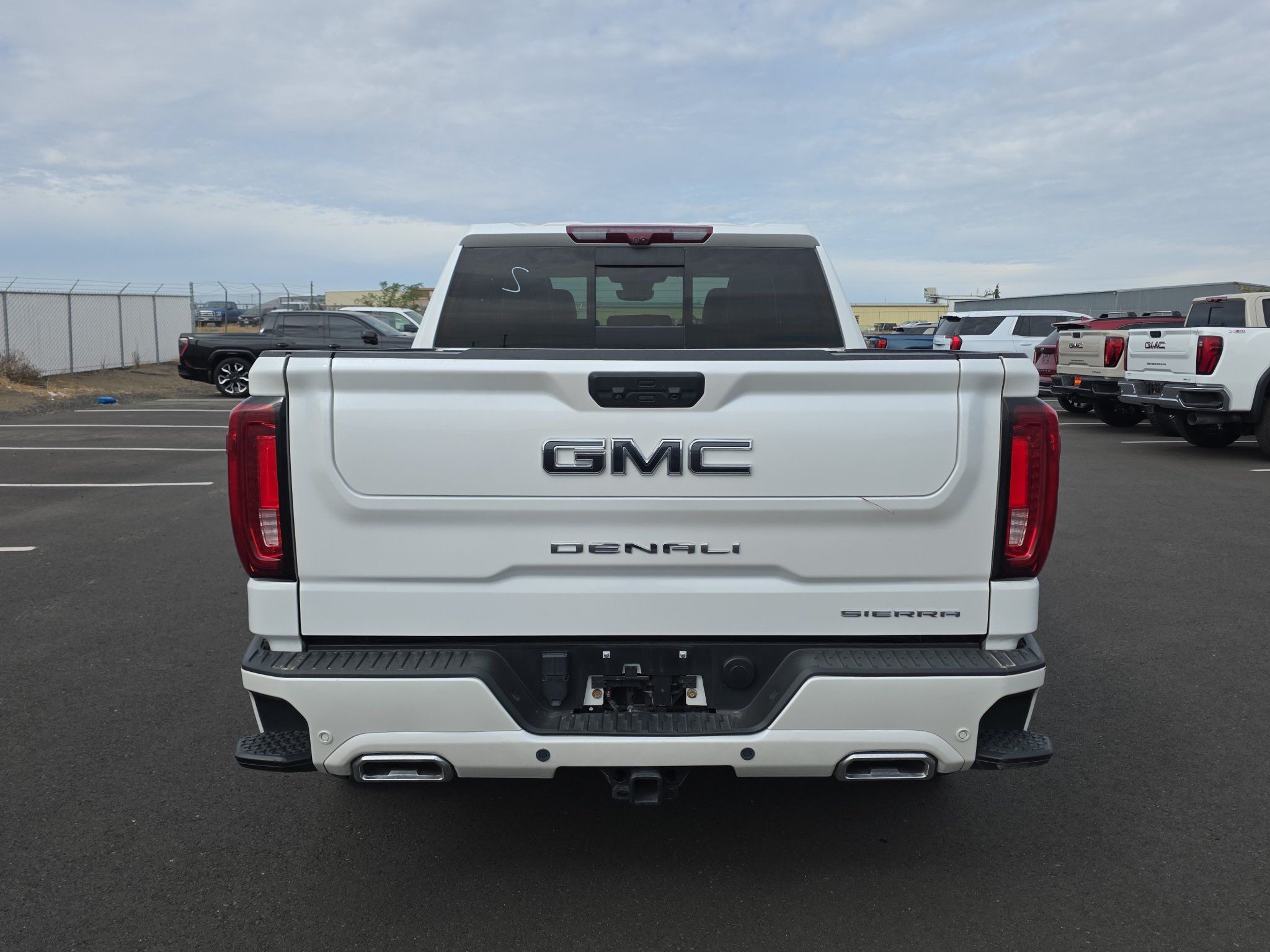 Used 2022 GMC Sierra 1500 Denali Ultimate AWD/4WD image 7