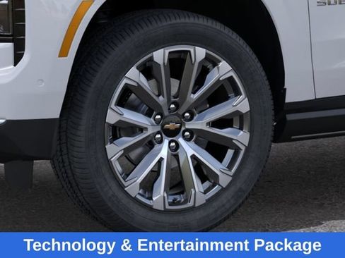 New 2026 Chevrolet Suburban High Country AWD/4WD image 10