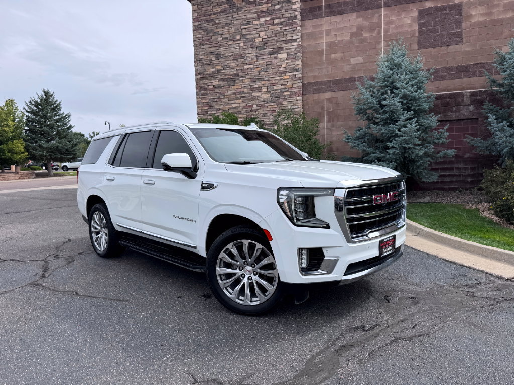 Used 2022 GMC Yukon SLT w/ SLT Premium Package AWD/4WD image 2