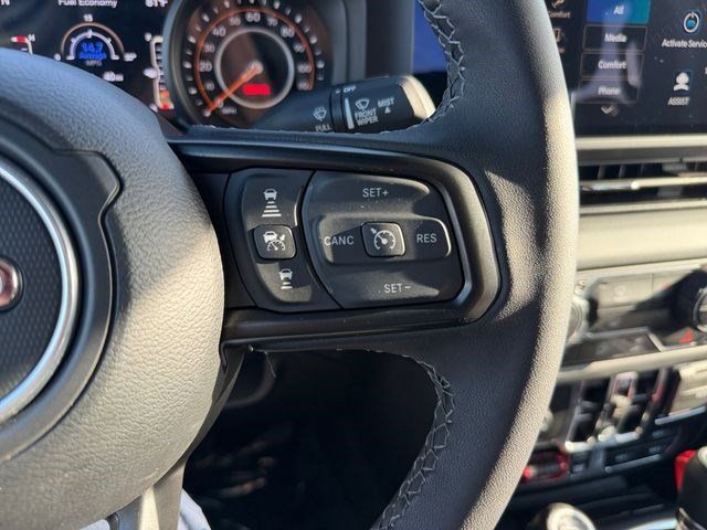 Used 2025 Jeep Gladiator Rubicon AWD/4WD image 23