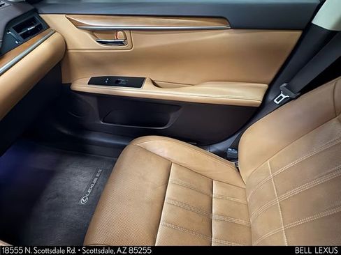 Used 2016 Lexus ES 350 w/ Luxury Package w/Wood Trim FWD image 14