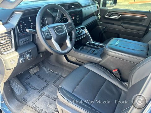 Used 2025 GMC Sierra 3500 Denali w/ Technology Package AWD/4WD image 13