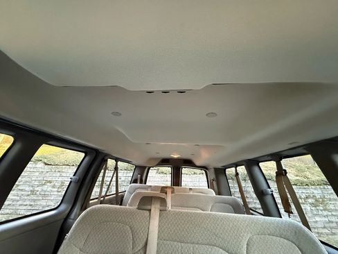 Used 2018 Chevrolet Express 3500 LT w/ LT Preferred Equipment Group image 19