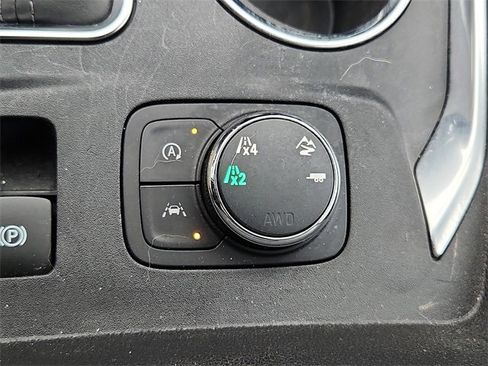 Certified 2023 Chevrolet Traverse LT image 23