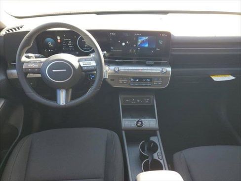New 2025 Hyundai Kona SEL FWD image 7