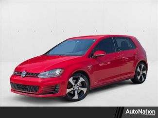 Used 2016 Volkswagen Golf S image 1