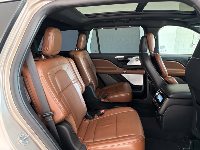 Used 2020 Lincoln Aviator Reserve w/ Equipment Group 202A AWD/4WD image 48