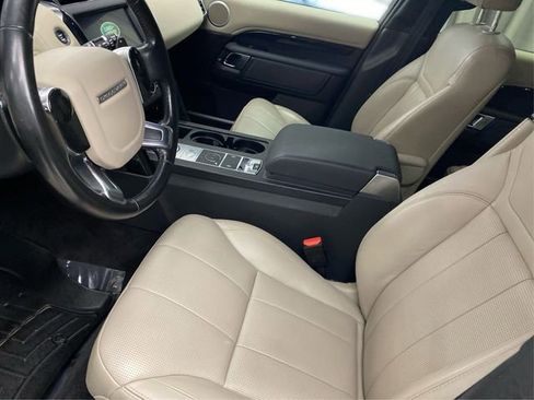 Used 2019 Land Rover Discovery SE AWD/4WD image 10