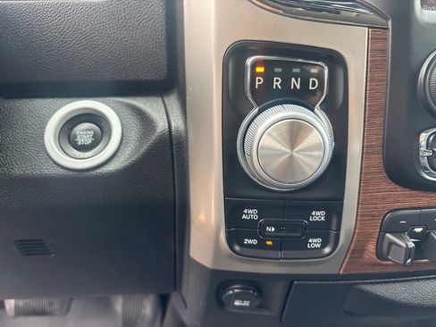 Used 2017 RAM 1500 Laramie w/ Convenience Group AWD/4WD image 16