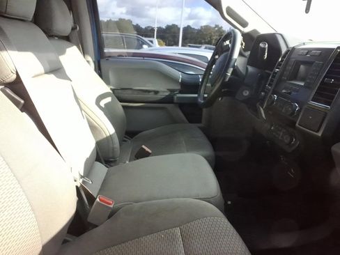 Used 2015 Ford F150 XLT w/ Equipment Group 301A Mid AWD/4WD image 9