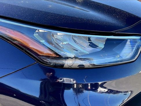 Used 2020 Toyota Highlander XLE image 33