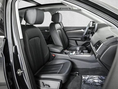 Certified 2023 Audi Q5 2.0T Premium w/ Convenience Package AWD/4WD image 22