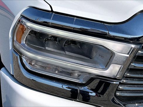 Used 2024 RAM 2500 Laramie AWD/4WD image 30