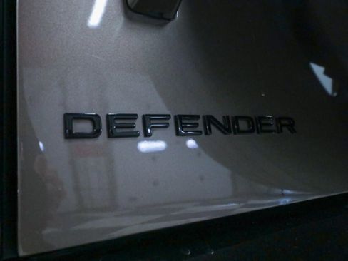 Used 2023 Land Rover Defender 110 X image 28