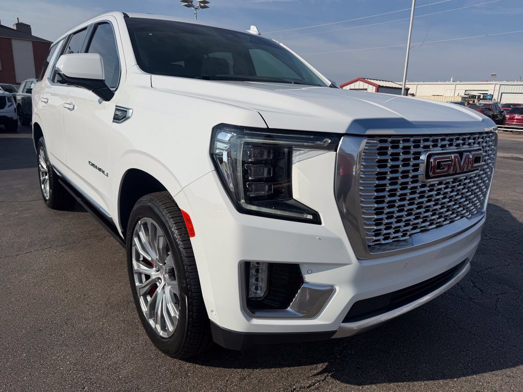 Used 2024 GMC Yukon Denali w/ Denali Reserve Package AWD/4WD image 5