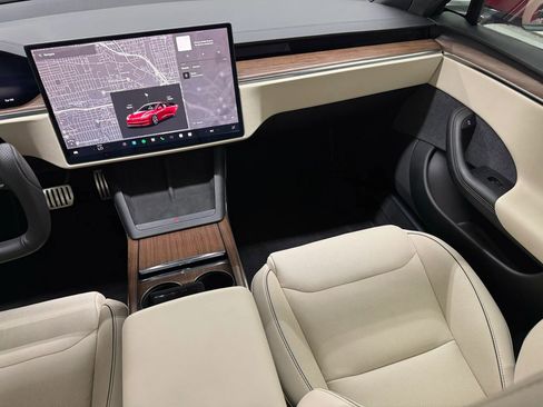 Used 2021 Tesla Model S Plaid AWD/4WD image 19