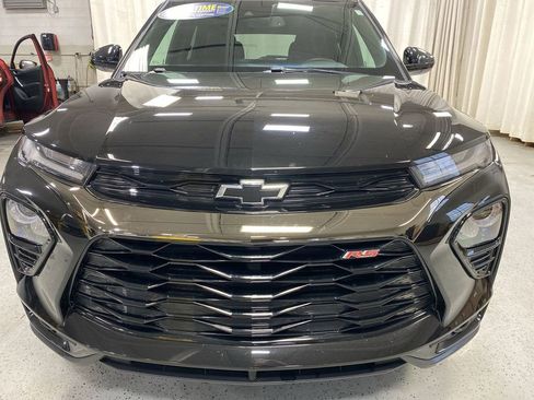 Certified 2022 Chevrolet TrailBlazer RS w/ Technology Package AWD/4WD image 40