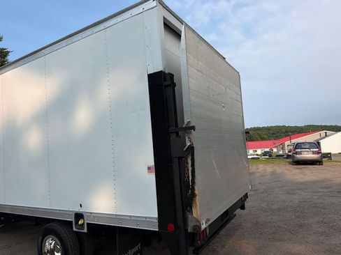 Used 2015 Ford E-350 and Econoline 350 Super Duty w/ Power Windows & Locks Group RWD image 22