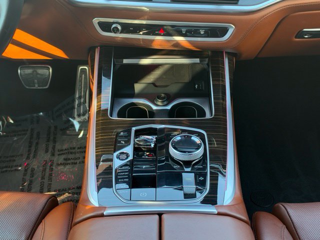 Certified 2025 BMW X7 M60i AWD/4WD image 26