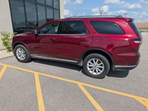 Used 2020 Dodge Durango SXT AWD/4WD image 2