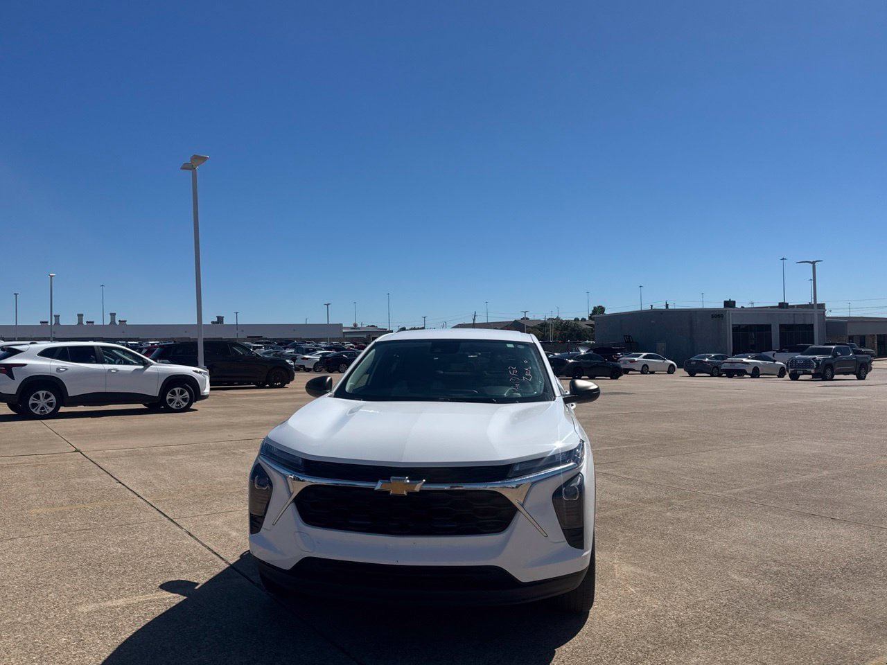 Used 2025 Chevrolet Trax LS FWD image 6