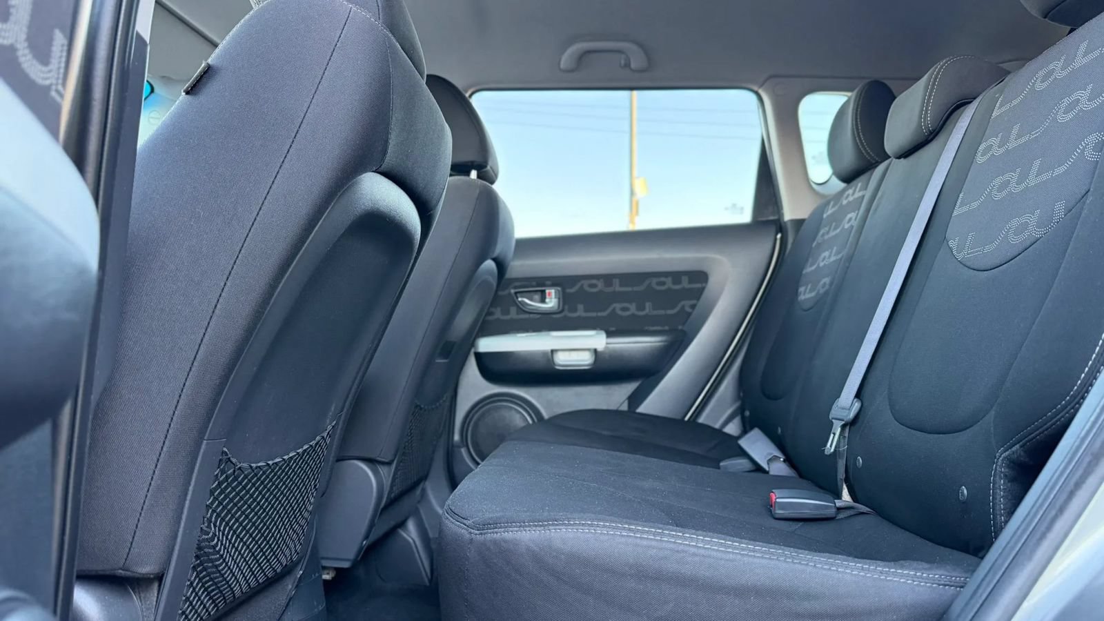 Used 2012 Kia Soul + FWD image 11