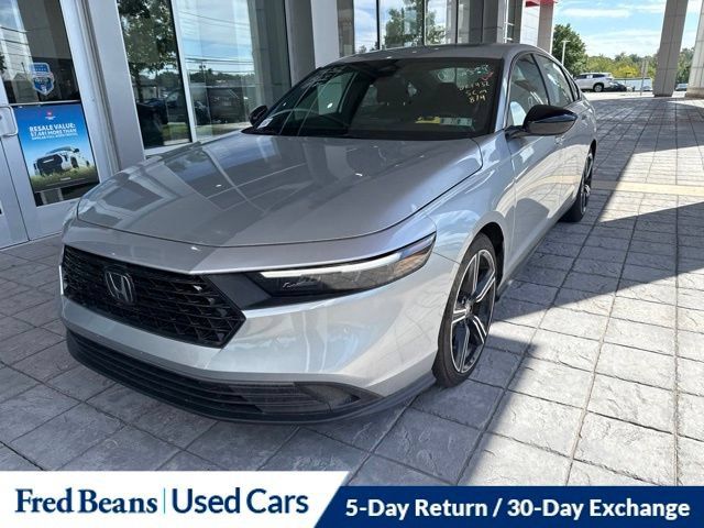 Used 2025 Honda Accord Sport image 17