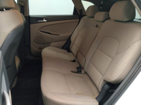 Used 2020 Hyundai Tucson Value w/ Cargo Package image 18