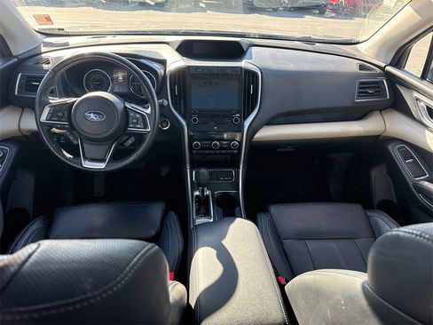 Used 2022 Subaru Ascent Limited w/ Technology Package image 11