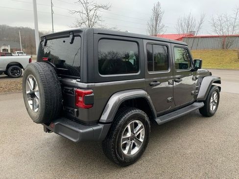 Used 2022 Jeep Wrangler Unlimited Sahara w/ LED Lighting Group image 8