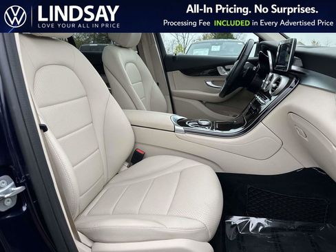 Used 2019 Mercedes-Benz GLC 300 4MATIC image 12