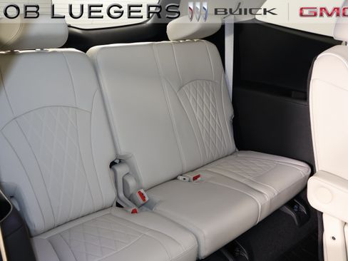 Used 2024 Buick Enclave Avenir w/ Avenir Technology Package AWD/4WD image 16