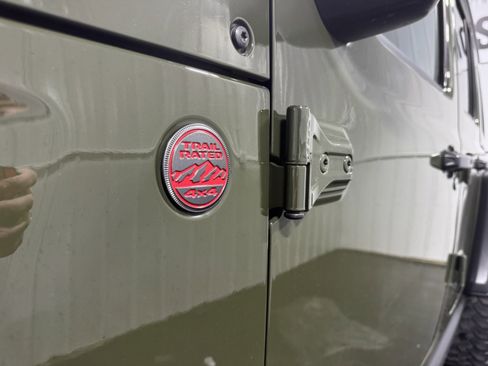 Used 2022 Jeep Wrangler Unlimited Rubicon w/ Steel Bumper Group image 3