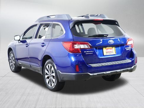 Used 2017 Subaru Outback 2.5i Limited AWD/4WD image 5