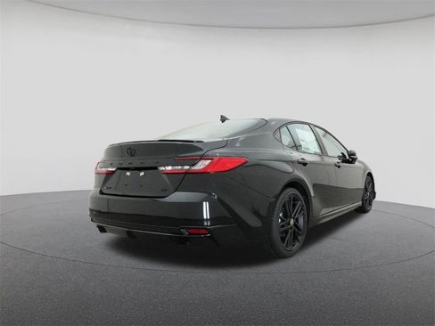 New 2026 Toyota Camry Hybrid image 24