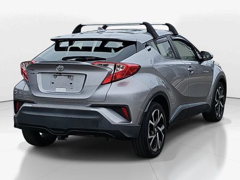 Used 2018 Toyota C-HR XLE image 8