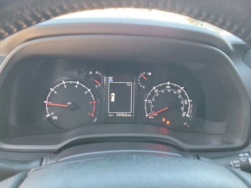 Used 2022 Toyota 4Runner SR5 image 18