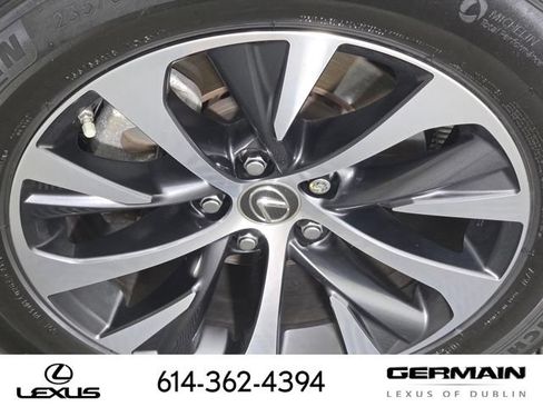 Certified 2022 Lexus RX 350L Premium w/ Premium Package AWD/4WD image 11