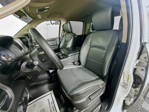 Used 2019 RAM 2500 Tradesman w/ Chrome Appearance Group image 23