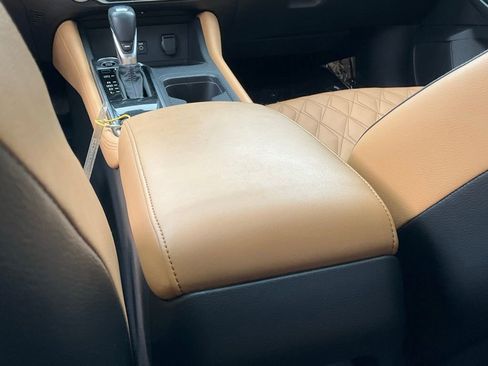 Used 2020 Nissan Sentra SV w/ SV Premium Package image 44