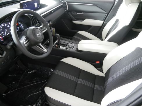 New 2026 MAZDA CX-50 AWD 2.5 S w/ Preferred Pkg image 4