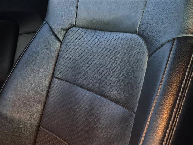 Used 2018 Ford Mustang Premium RWD image 13